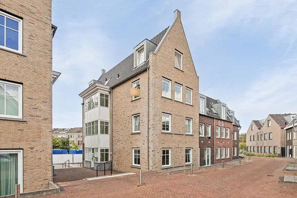 Torenstraat 12, SPIJKENISSE