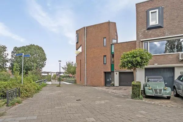 Steekkant 22, BARENDRECHT