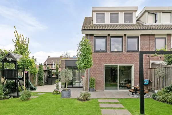 Schout Eeuwoutstraat 41, PERNIS ROTTERDAM