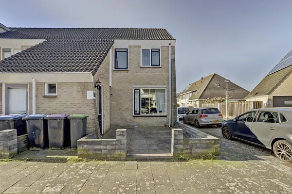 Roosje Vosstraat 34, SPIJKENISSE