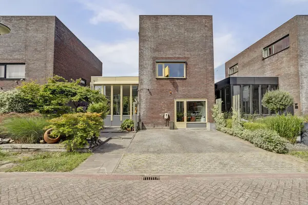 Vijverboslaan 11, SPIJKENISSE