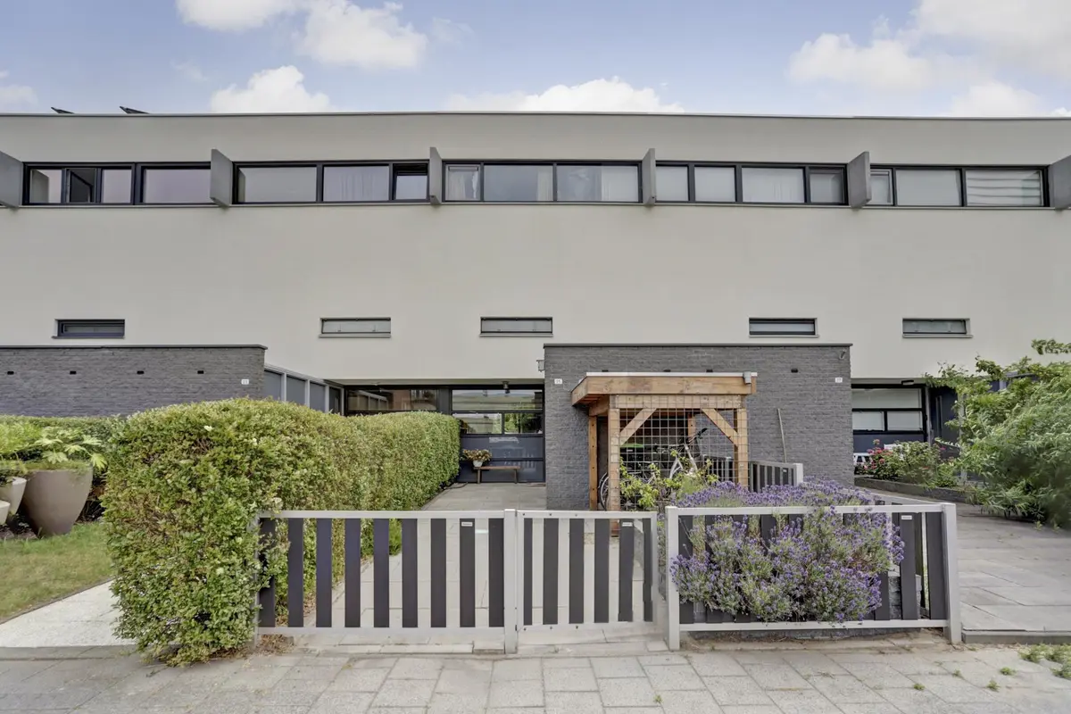 M. Beenstraat 25