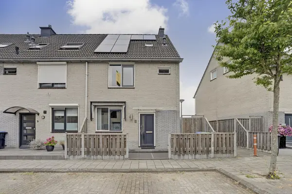 Columbiastraat 11, SPIJKENISSE