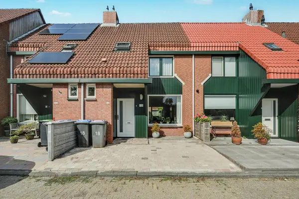 IJsvogelhoek 18, SPIJKENISSE