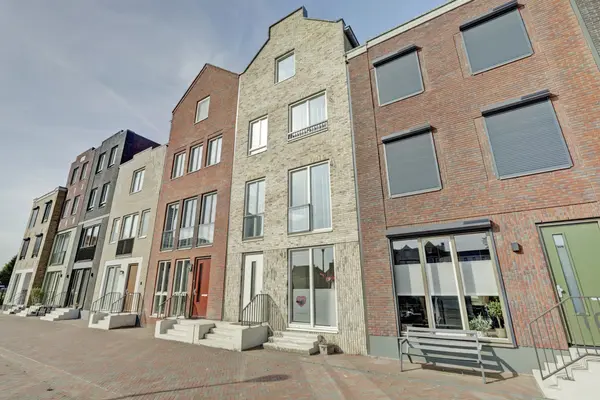 Schipperskade 107, SPIJKENISSE