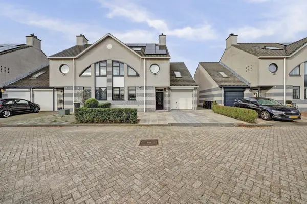 Mimi Boesnachstraat 10, SPIJKENISSE