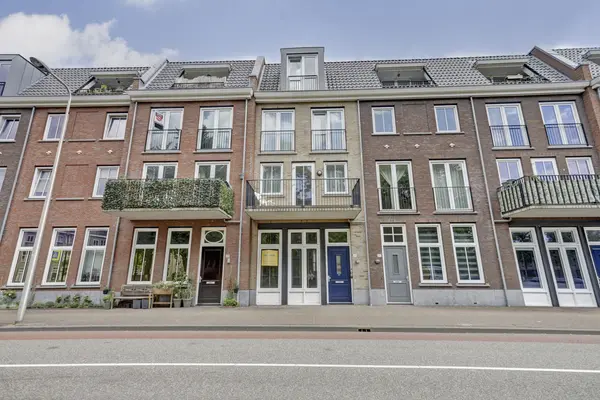 Eerste Heulbrugstraat 25, SPIJKENISSE