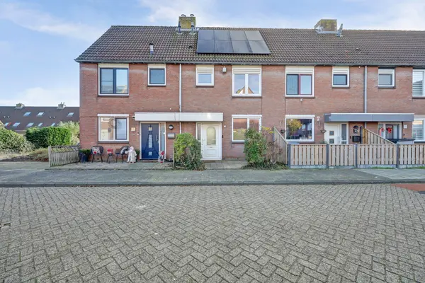 Schaduwgras 77, SPIJKENISSE