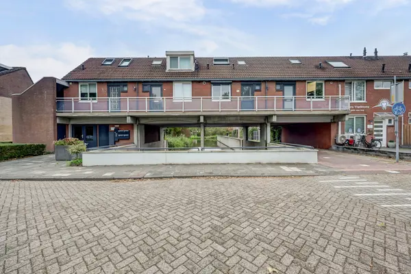 Rigolettostraat 103, SPIJKENISSE