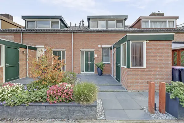 Tamusdonk 6, SPIJKENISSE