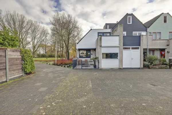 Karperveen 528, SPIJKENISSE