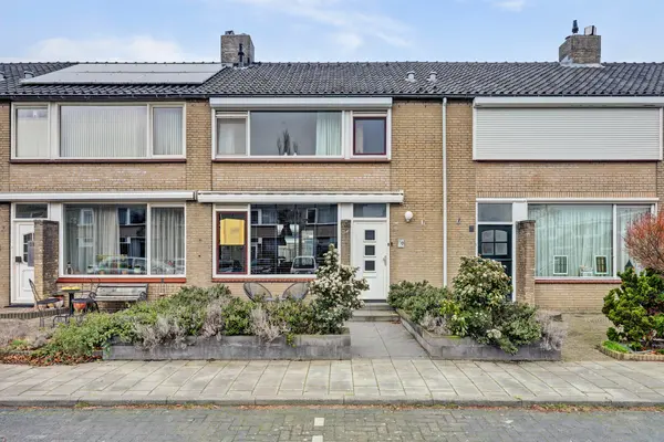 Leeuwesteijn 9, HEENVLIET