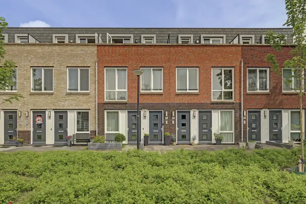 Beukenlaan 1P, SPIJKENISSE
