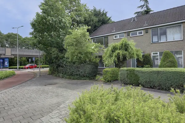 Planetenplein 1, SPIJKENISSE