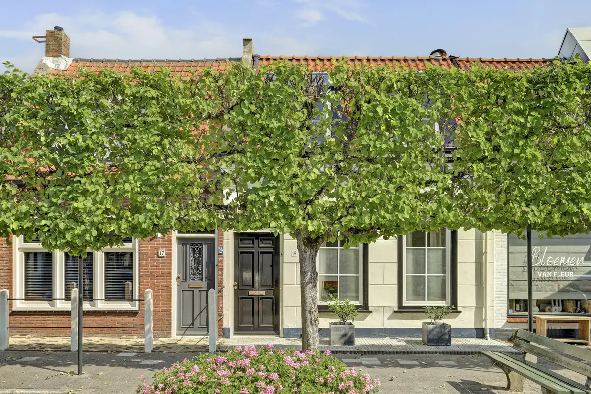 Voorstraat 19