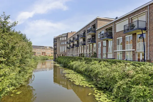 Vaartstraat 17, SPIJKENISSE