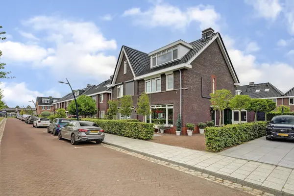 Joris van Bodegomlaan 54, SPIJKENISSE