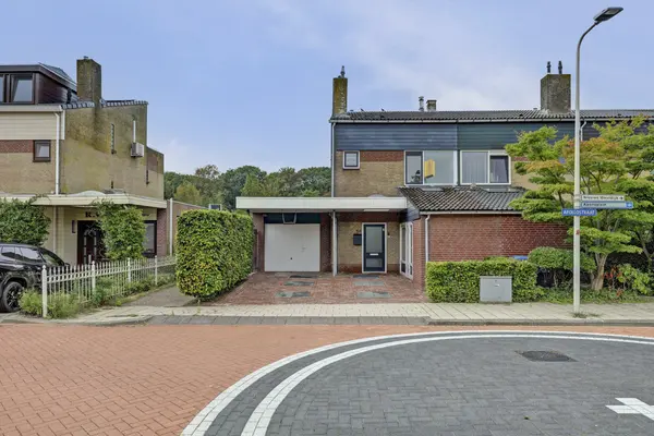 Apollostraat 54, SPIJKENISSE