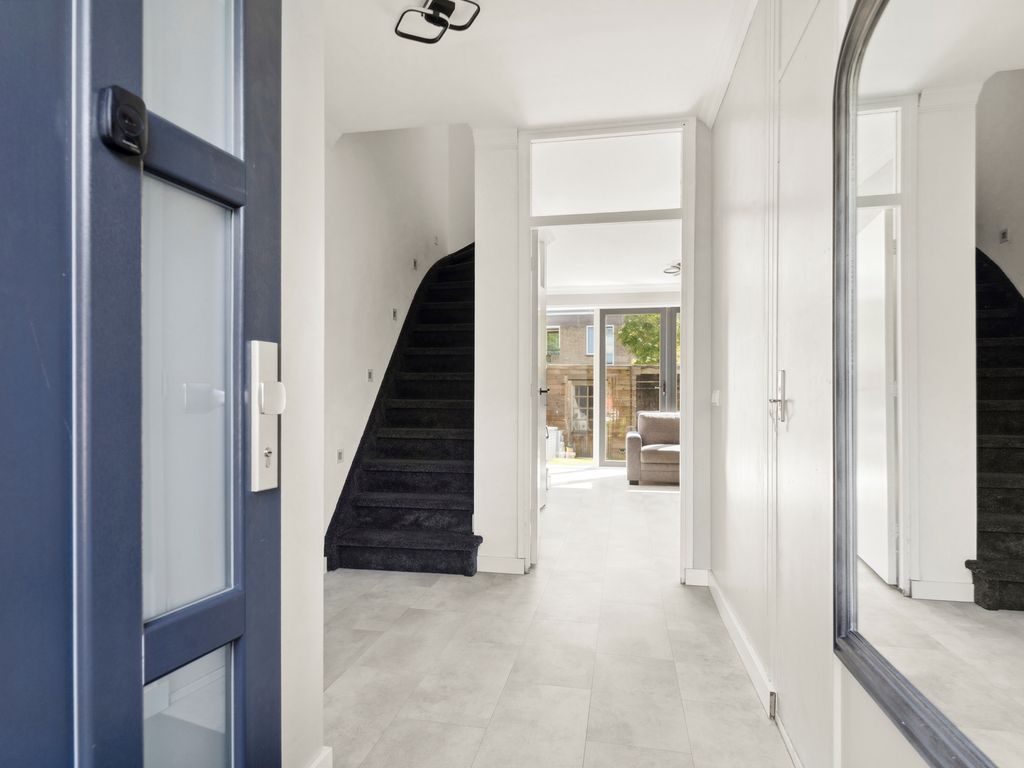 Steile Bank 25, Lelystad