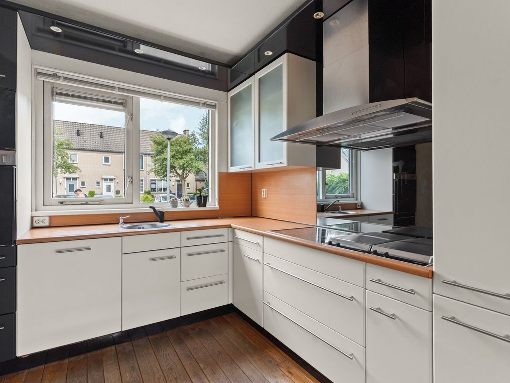 Sweelinckplantsoen 38, Almere