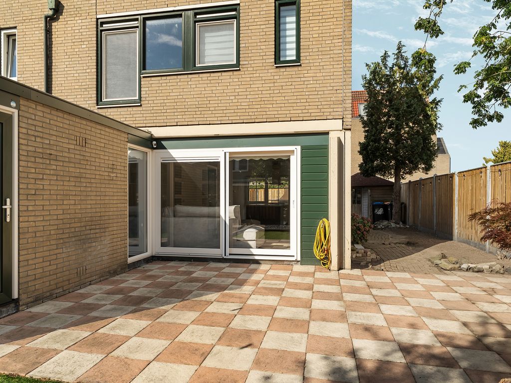 Karveel 59 86, Lelystad