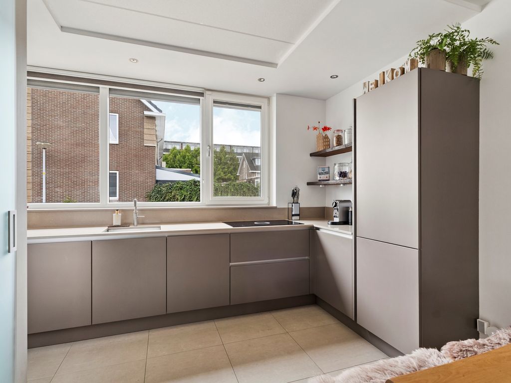 Doerianstraat 6, Almere