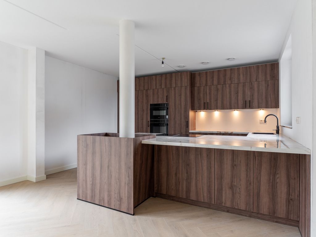 Moerasorchidee 13, Lelystad