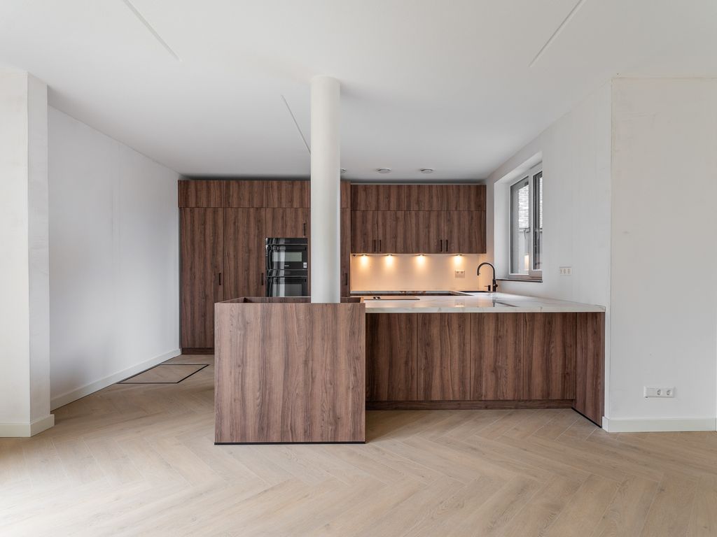 Moerasorchidee 13, Lelystad