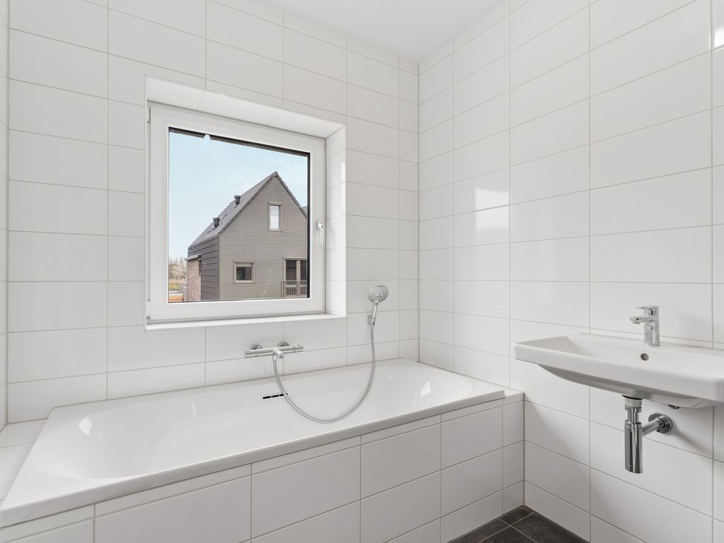 Moerasorchidee 13, Lelystad