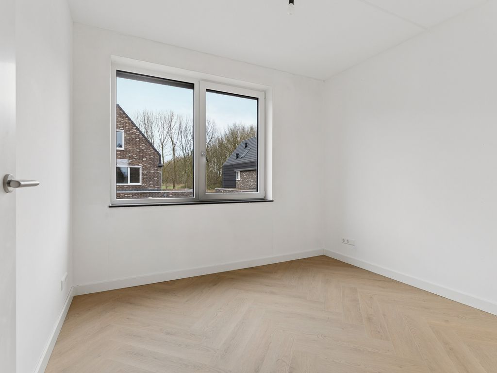 Moerasorchidee 13, Lelystad