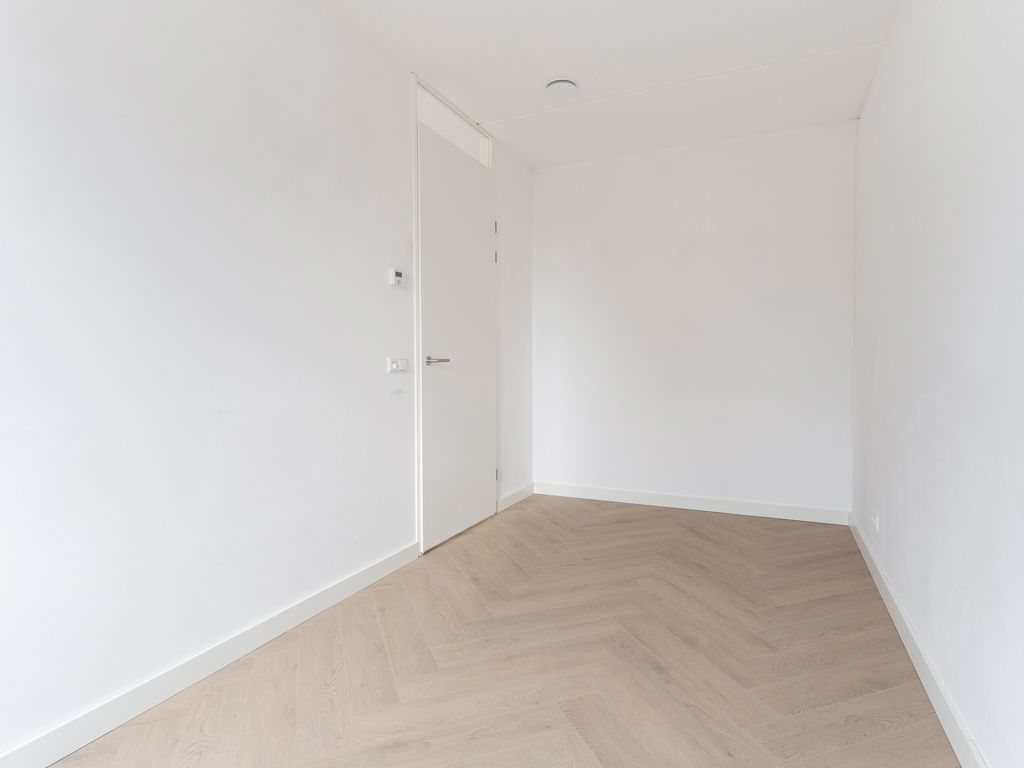 Moerasorchidee 13, Lelystad