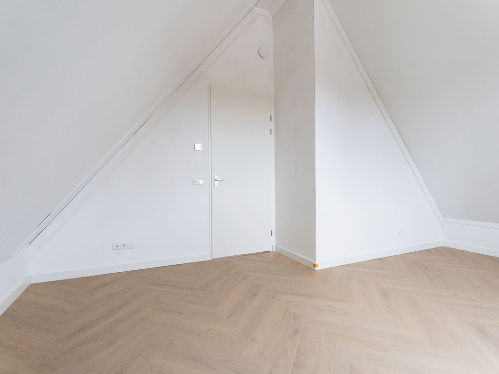 Moerasorchidee 13, Lelystad