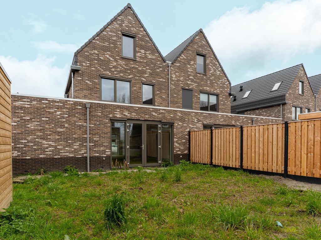 Moerasorchidee 13, Lelystad