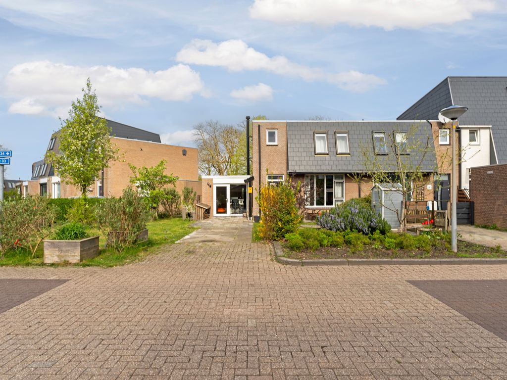 Tjalk 33 9, Lelystad