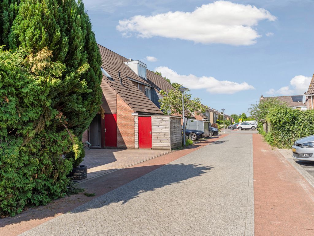 Griend 23 30, Lelystad
