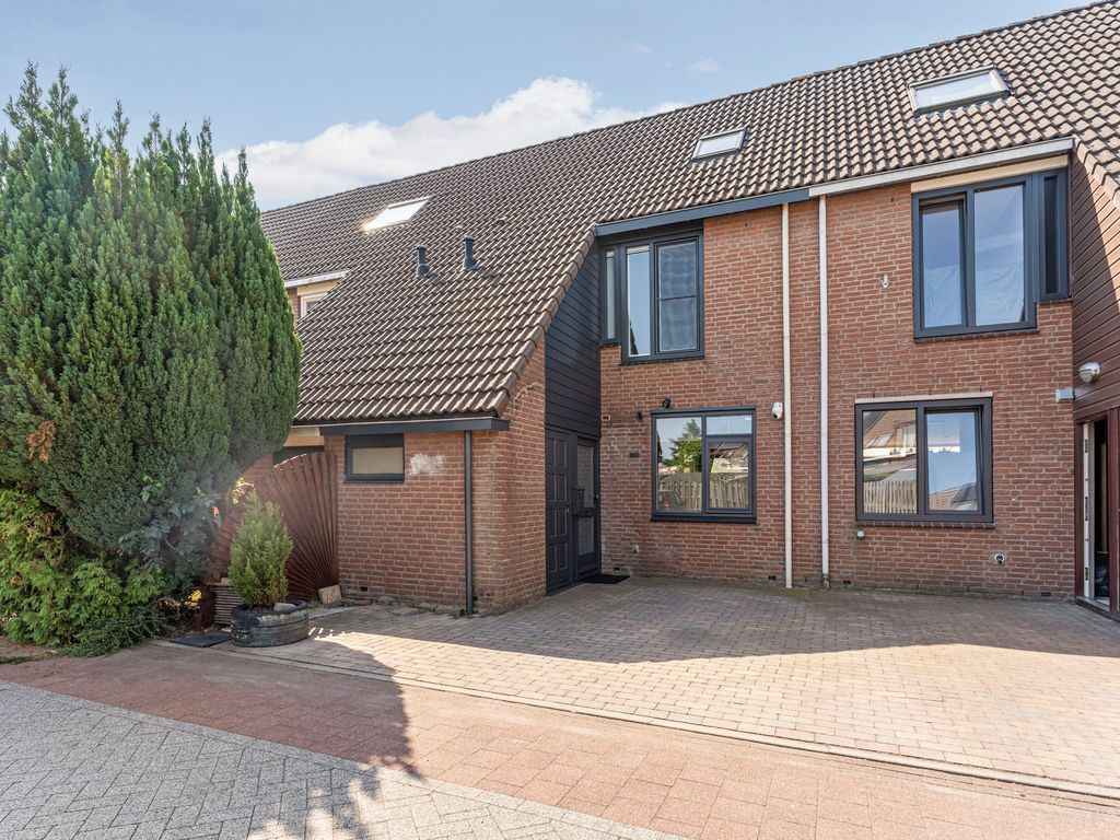 Griend 23 30, Lelystad