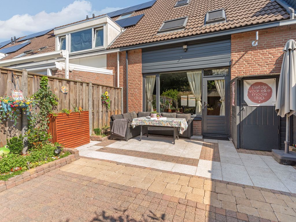 Griend 23 30, Lelystad