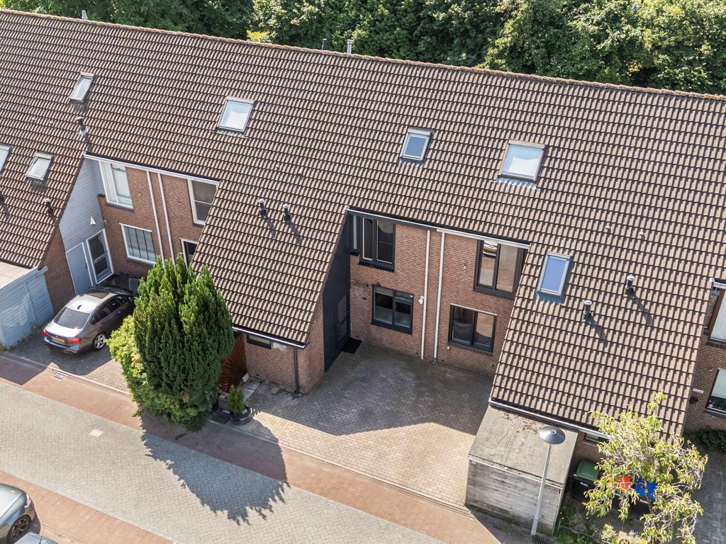 Griend 23 30, Lelystad