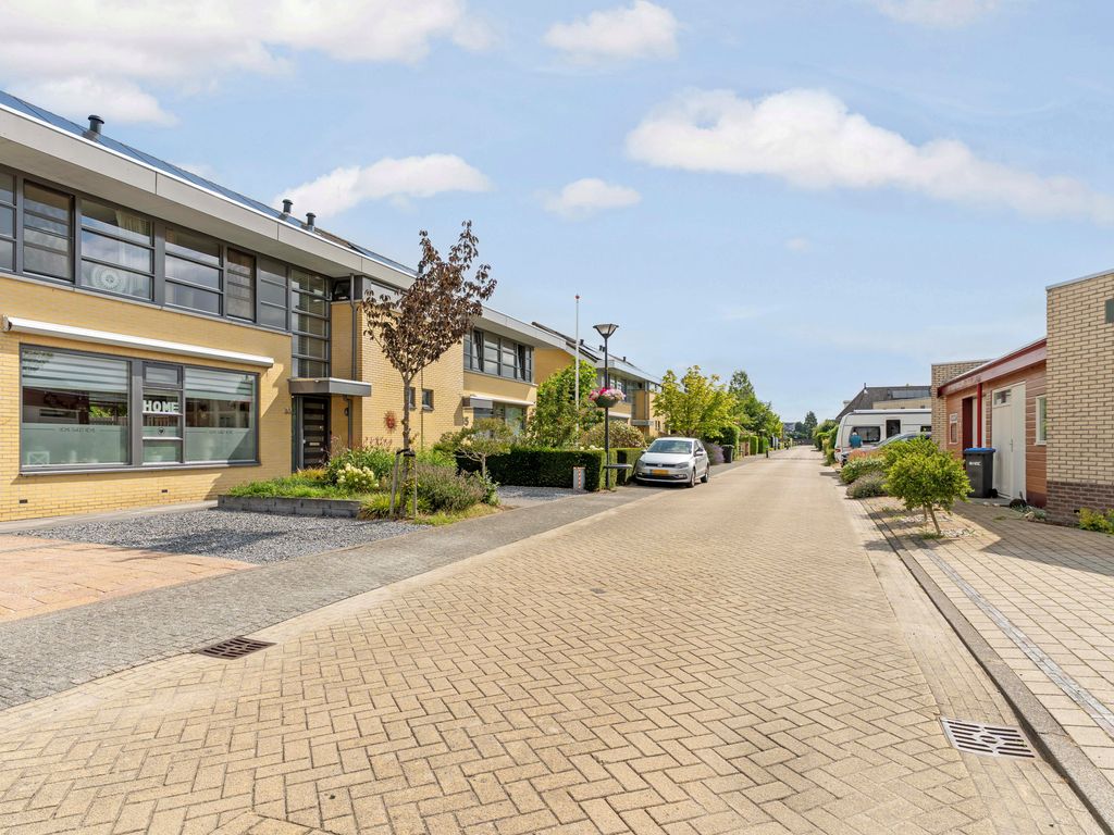 De Klencke 33, Lelystad