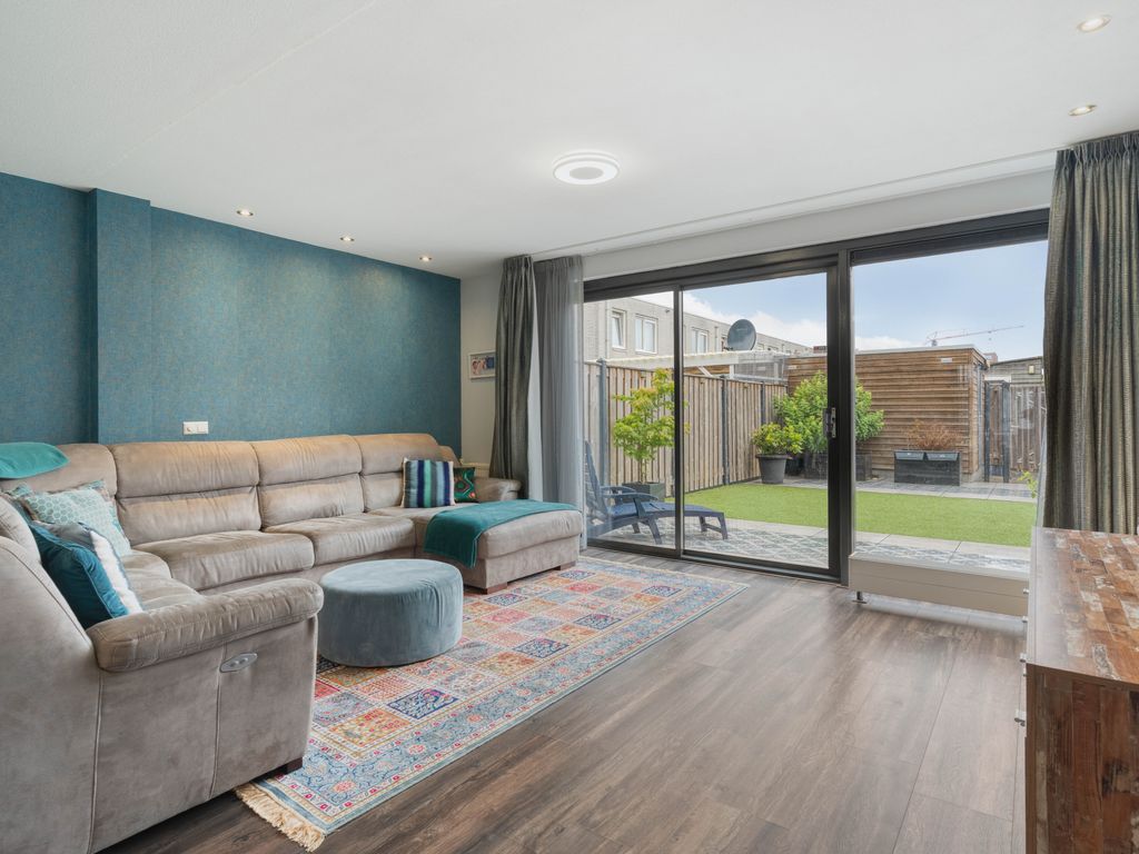 Azorenweg 87, Almere