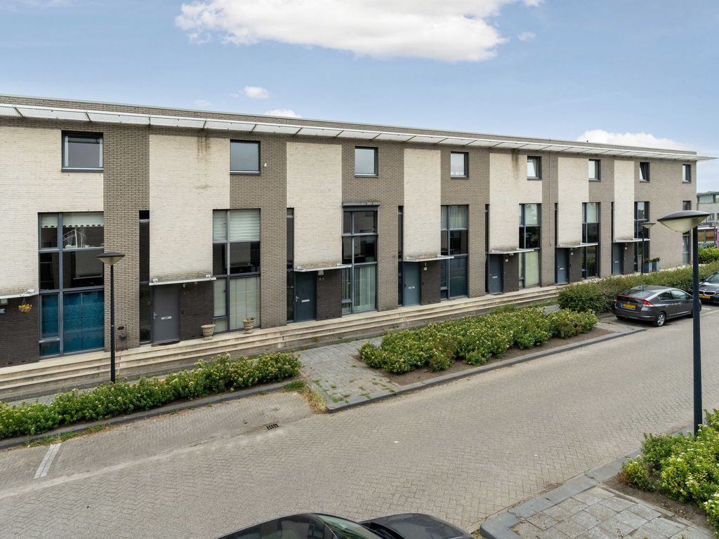 Azorenweg 87, Almere