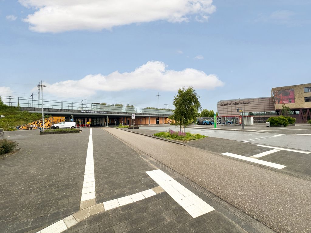 Azorenweg 87, Almere