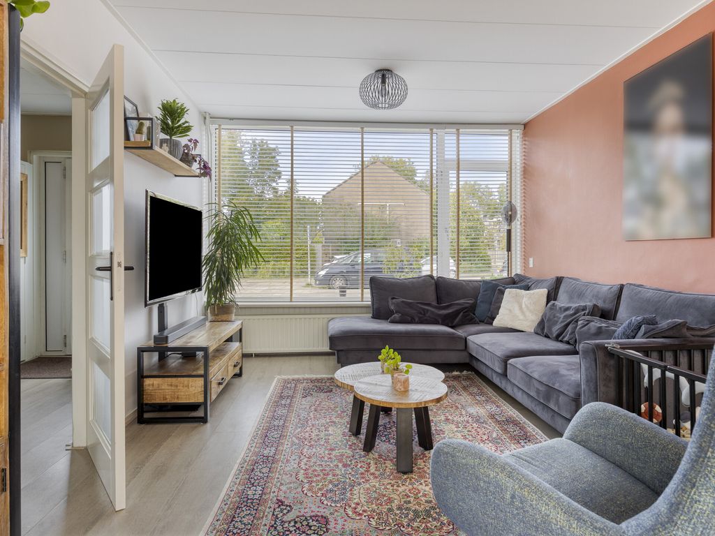 Veeckensstraat 6, Hellevoetsluis