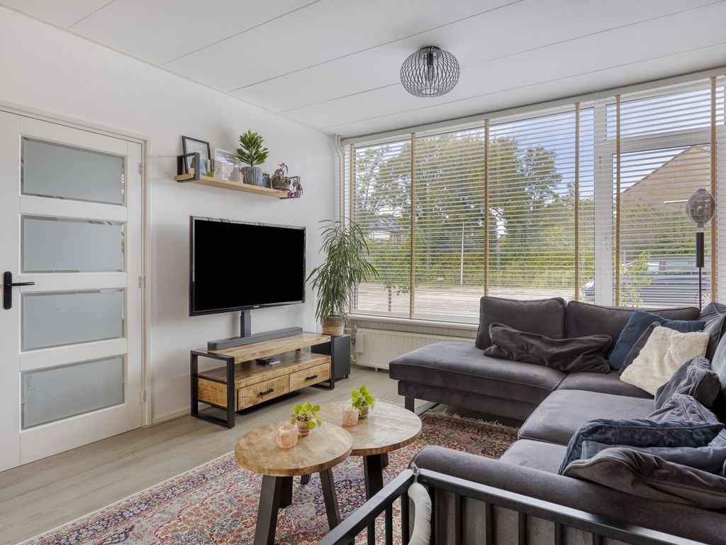 Veeckensstraat 6, Hellevoetsluis