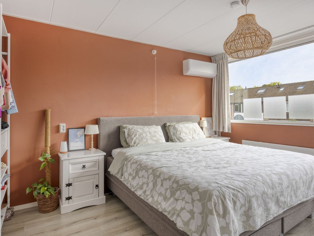 Veeckensstraat 6, Hellevoetsluis