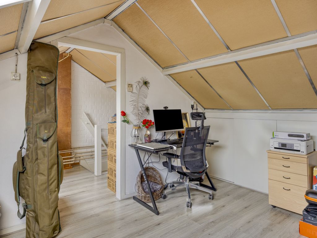 Veeckensstraat 6, Hellevoetsluis