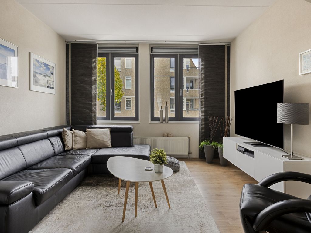 Opzoomerlaan 31, Hellevoetsluis