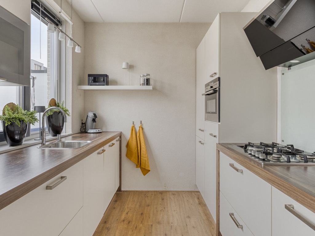 Opzoomerlaan 31, Hellevoetsluis