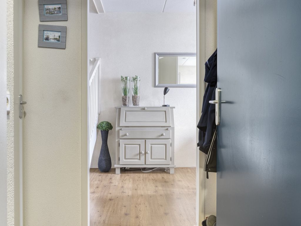 Opzoomerlaan 31, Hellevoetsluis