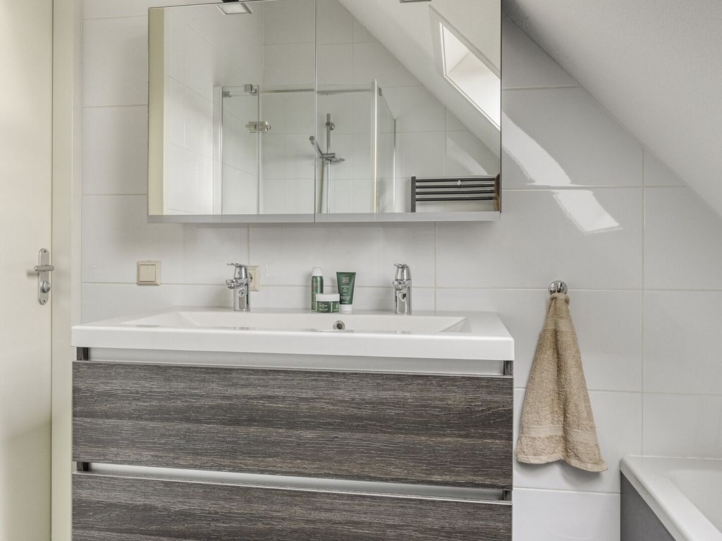 Opzoomerlaan 31, Hellevoetsluis